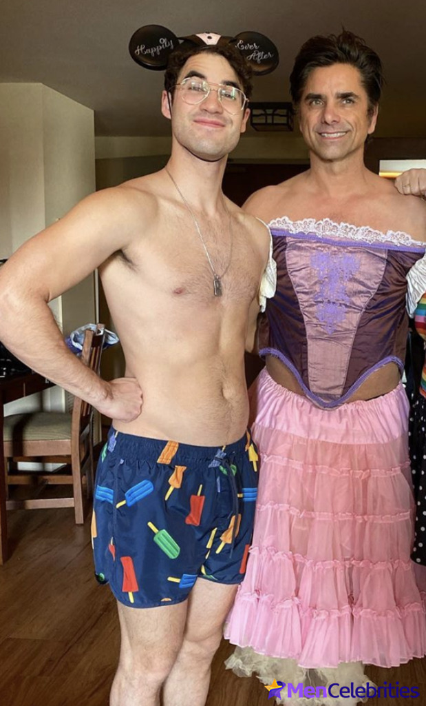 Darren Criss gay selfie