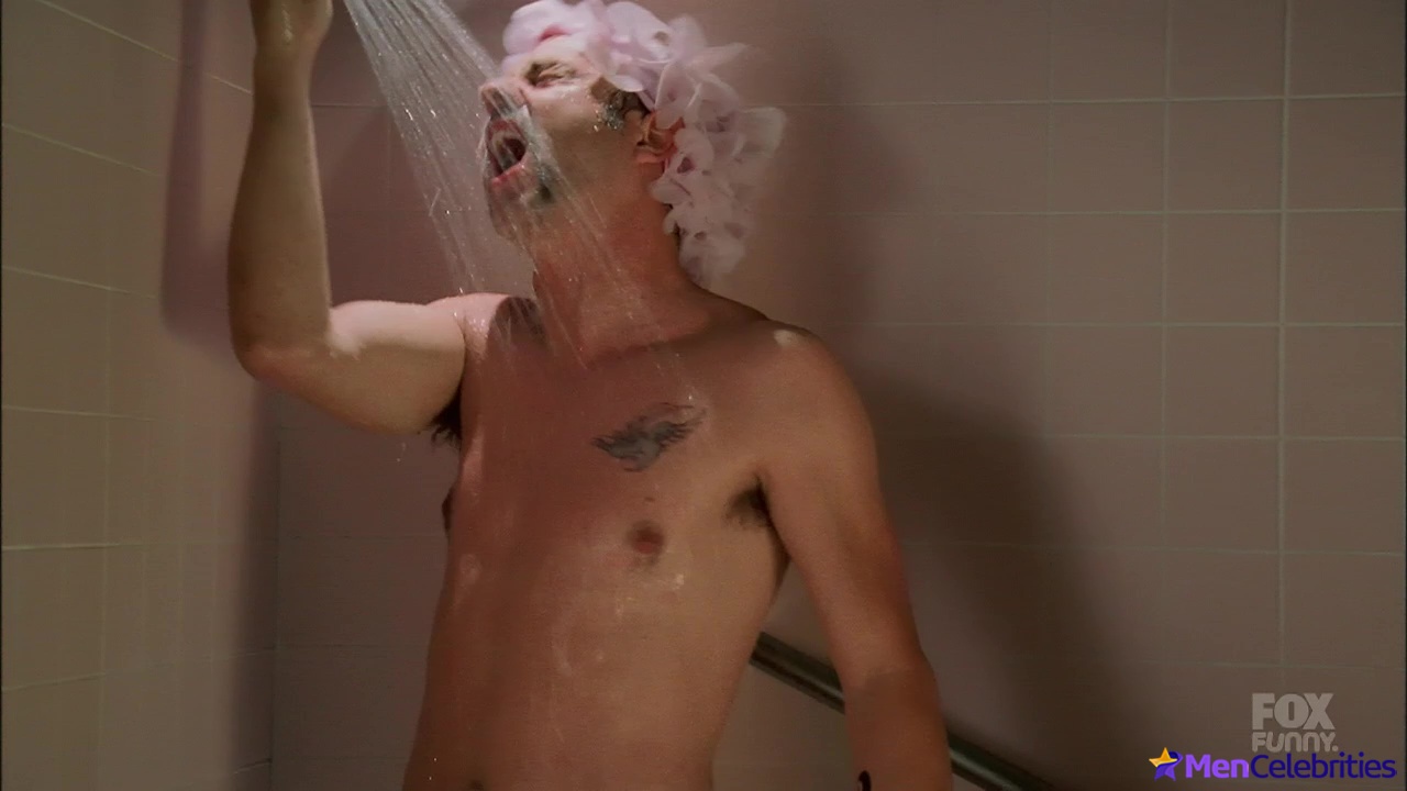 Giovanni Ribisi nude in shower