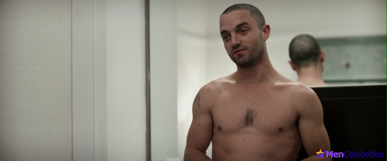 Guillaume Gouix sexy