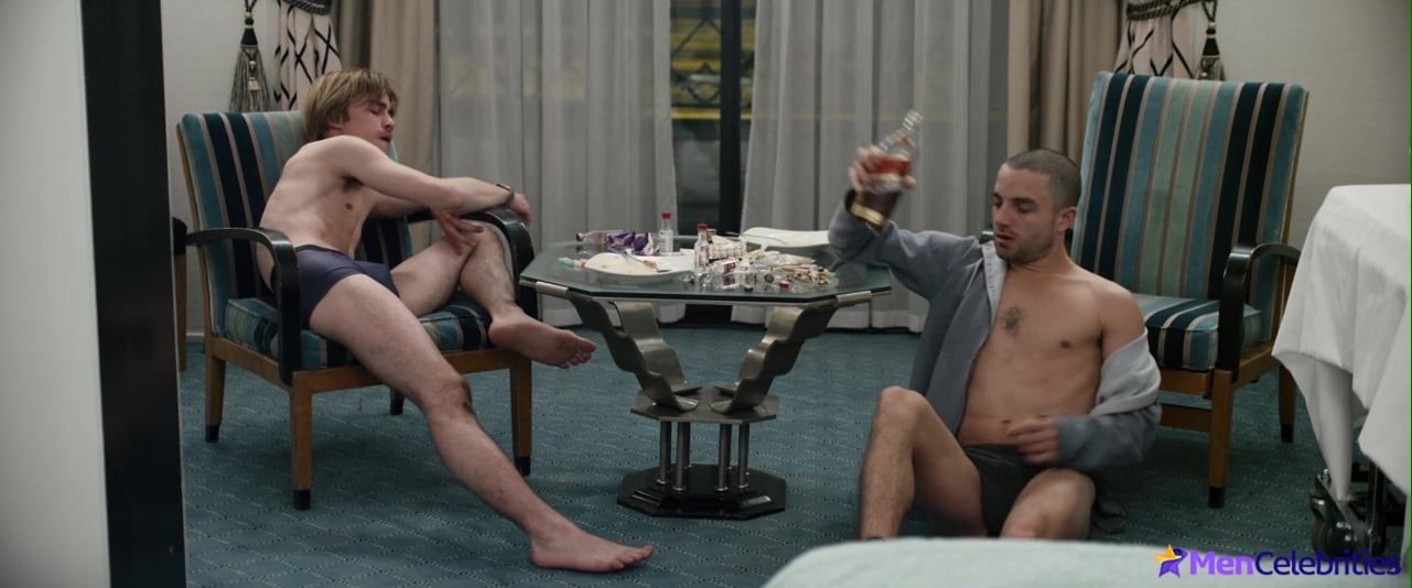 Guillaume Gouix underwear