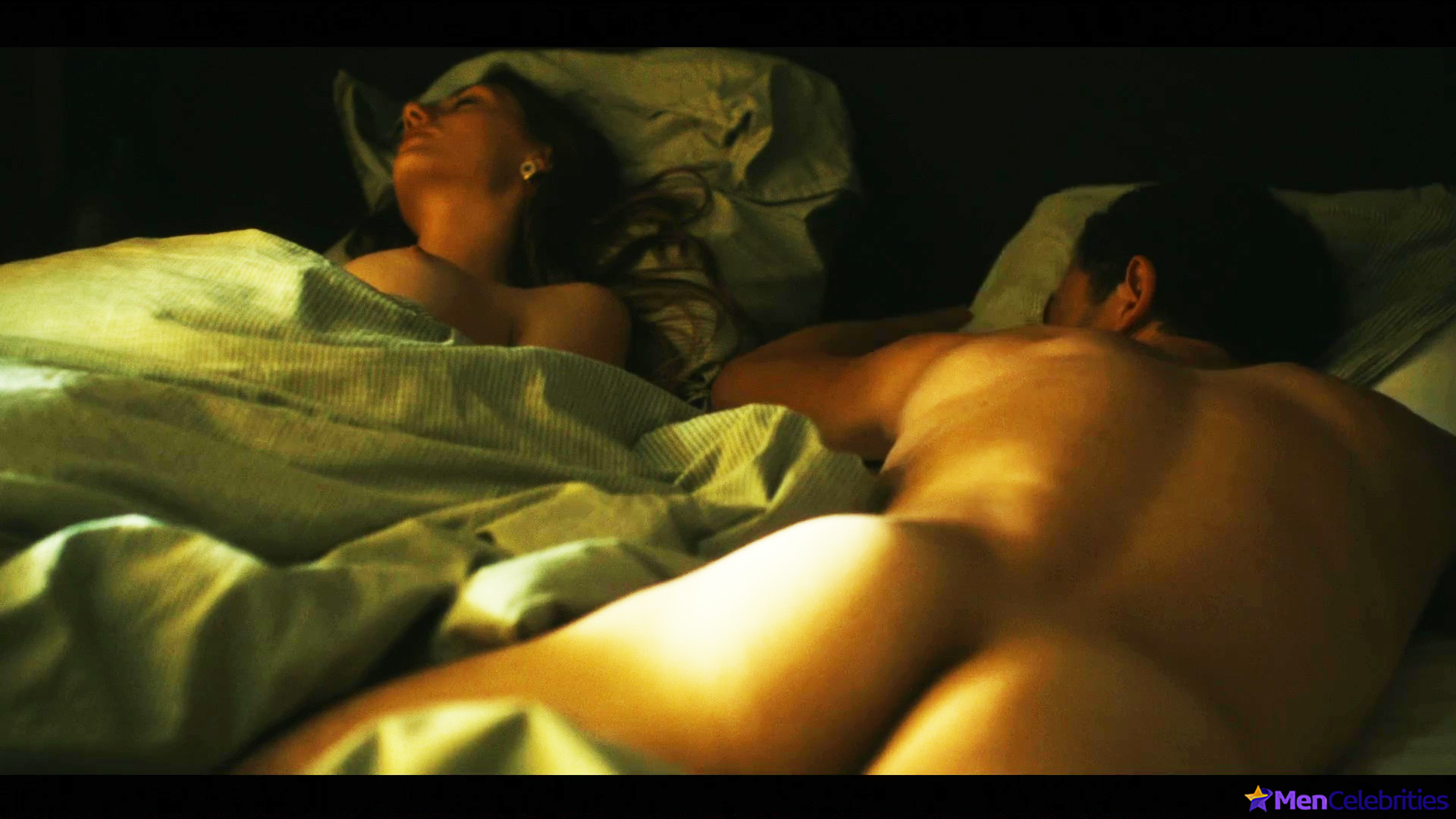 Guillaume Gouix nude butt