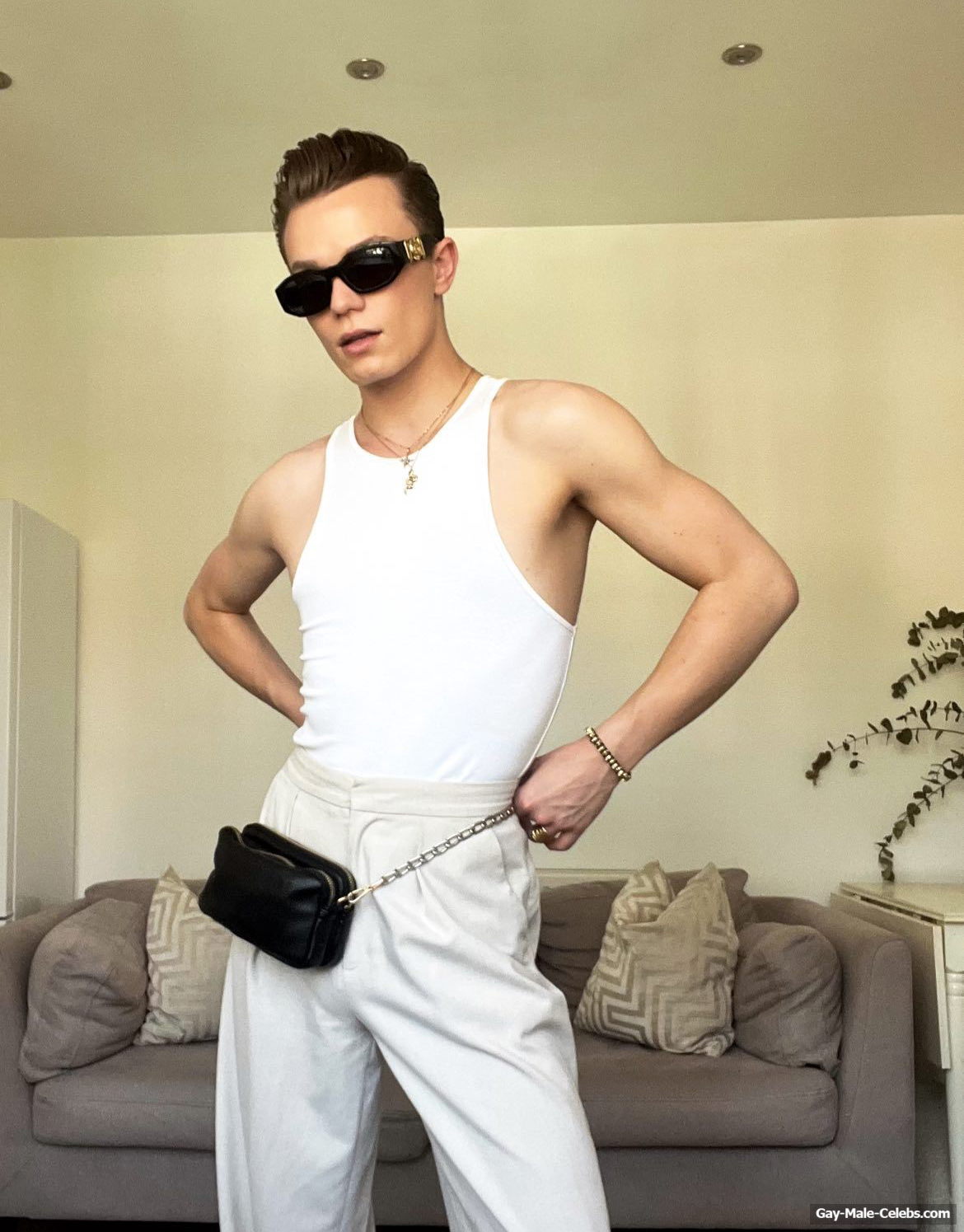 Ronan Parke penis bulge