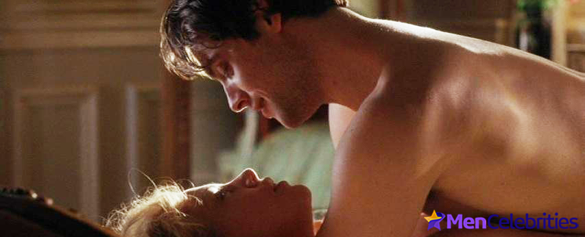 Stuart Townsend nudity