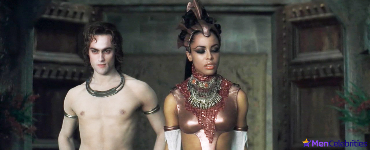 Stuart Townsend nudes