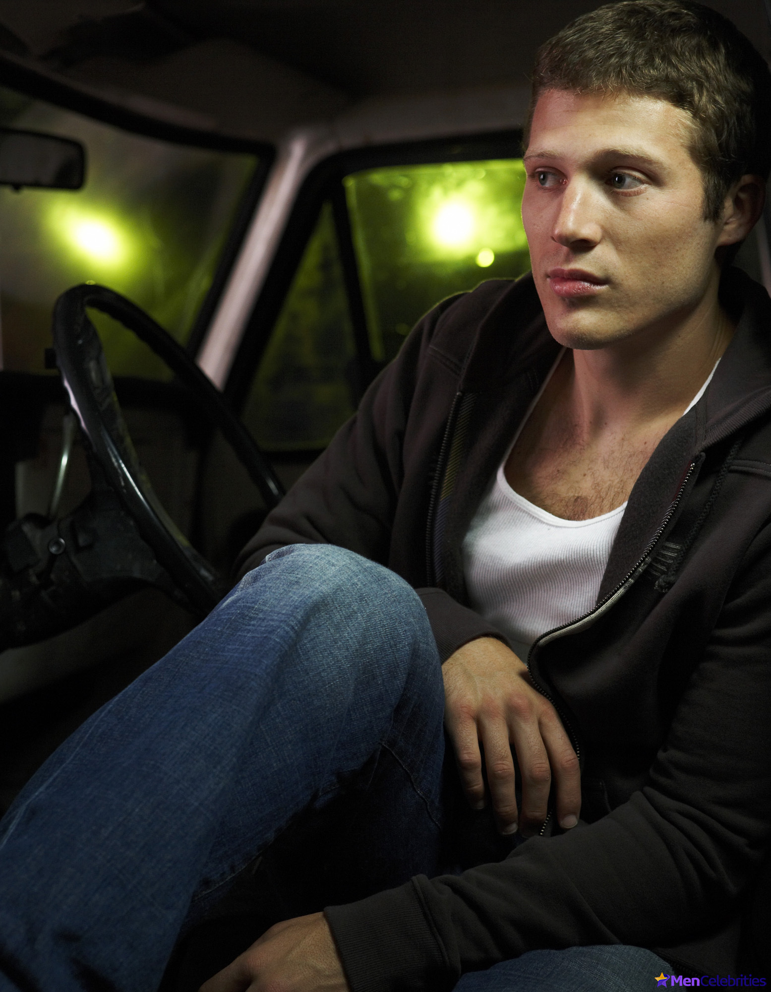 Zach Gilford sexy
