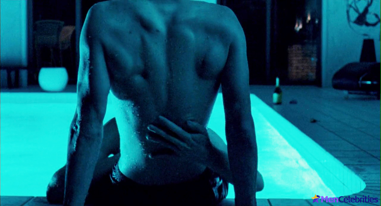 Zach Gilford blowjob