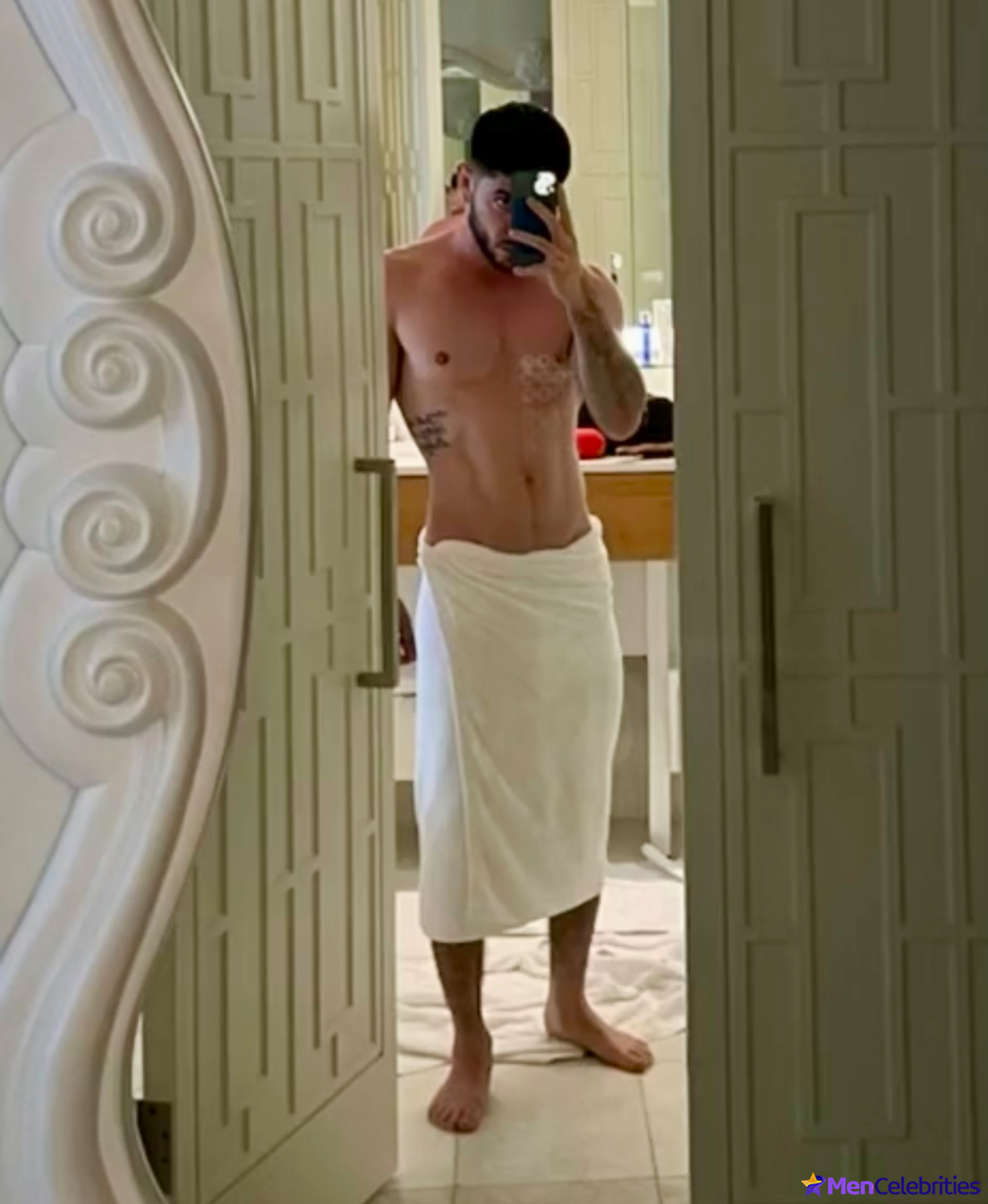 Al Calderon nude selfie