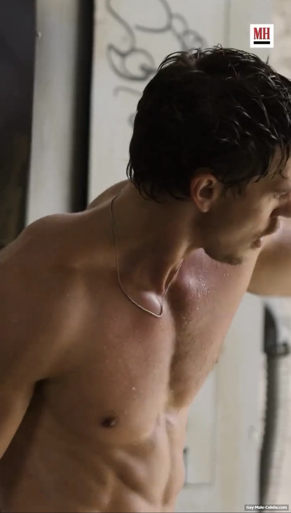 Austin Butler shower