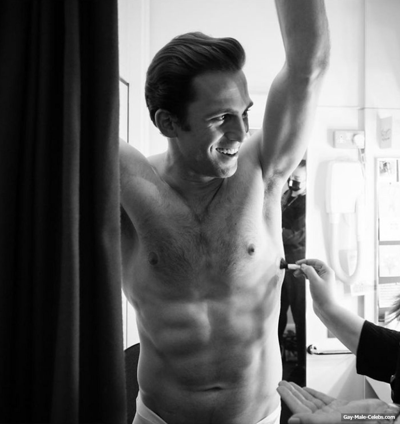 Dino Fetscher frontal nude