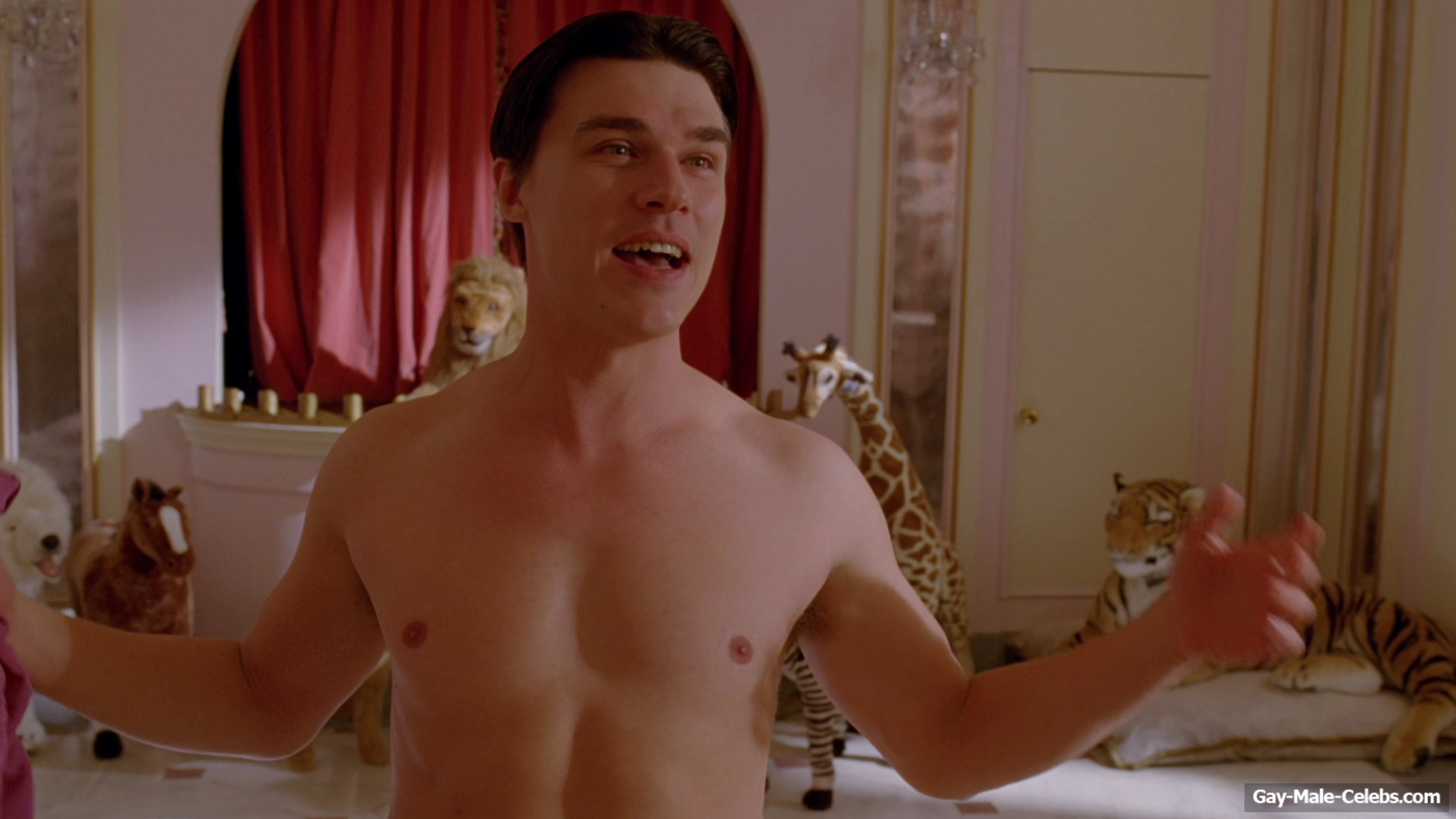 Finn Wittrock naked torso