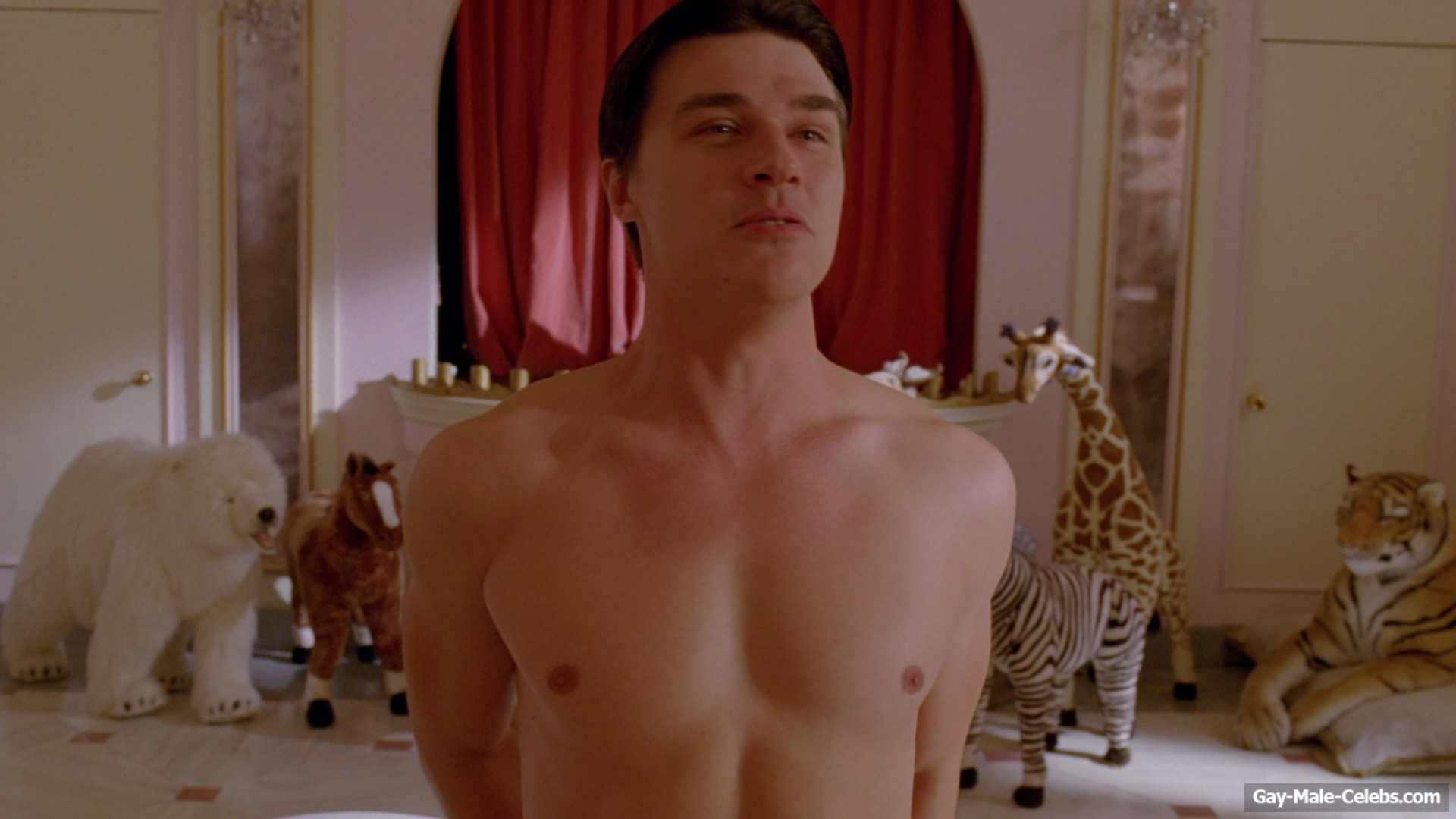 Finn Wittrock sexy