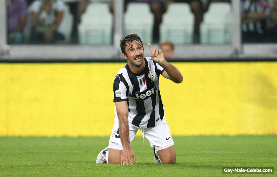 Mirko Vučinić sexy