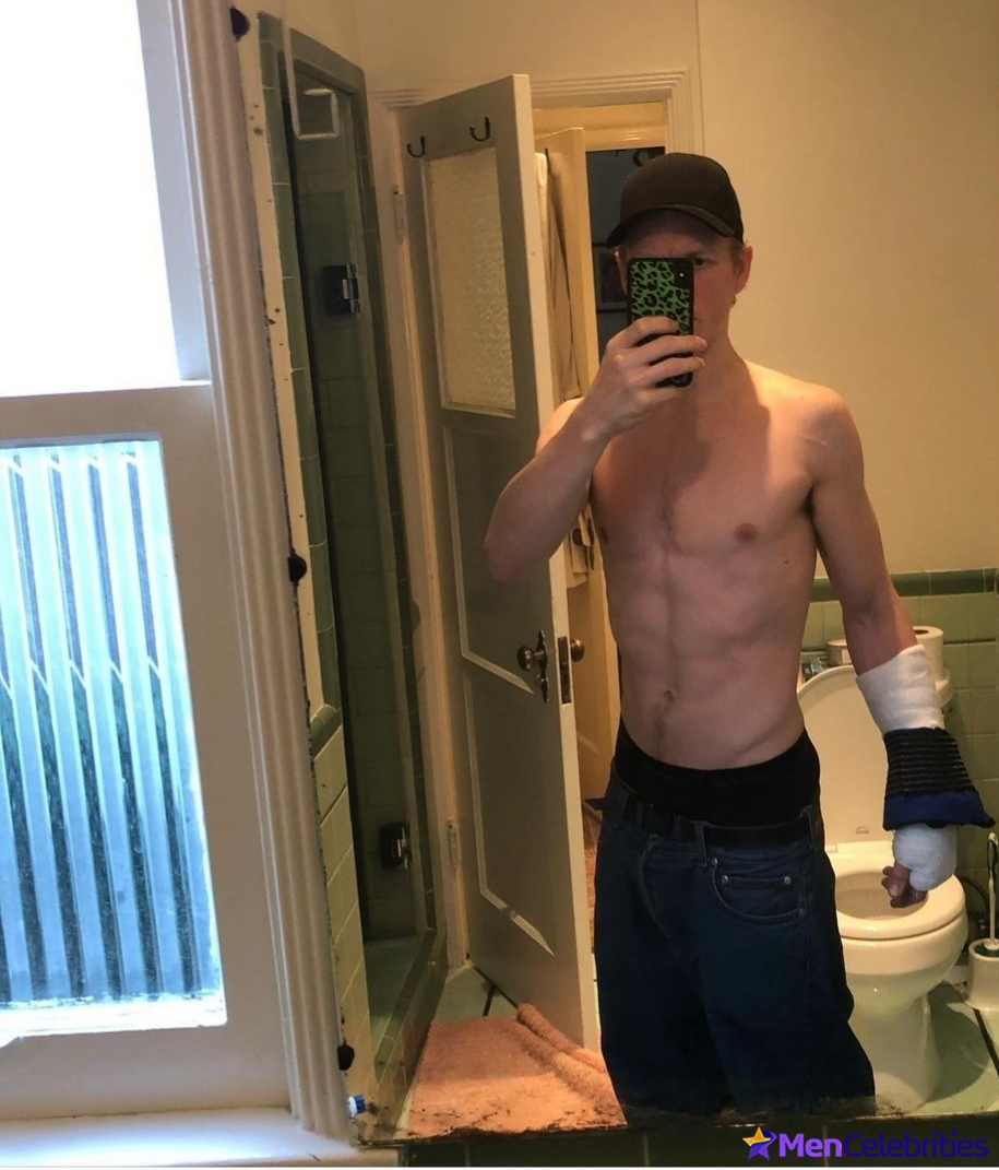 Patrick Gibson nude selfie