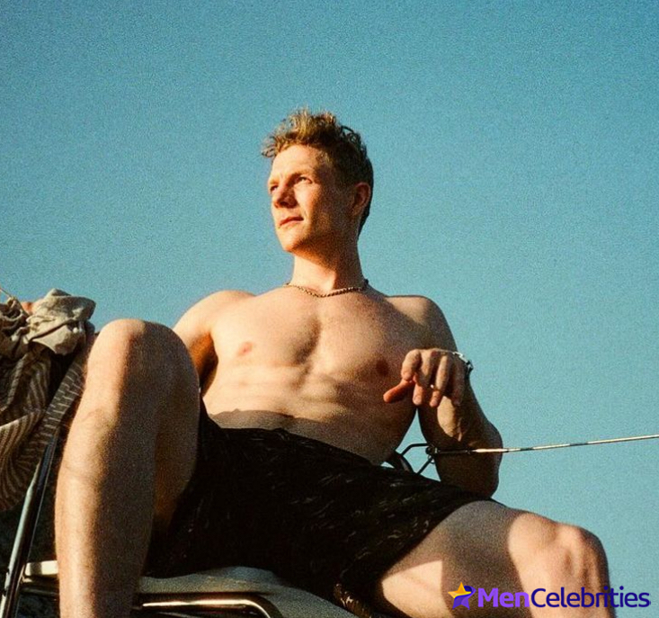 Patrick Gibson nudes