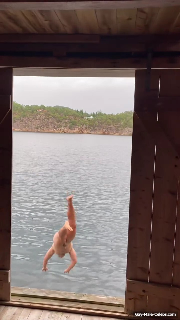 Paul Triller dick exposed