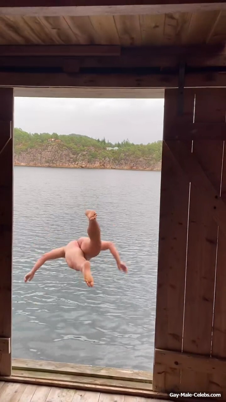 Paul Triller nude butt