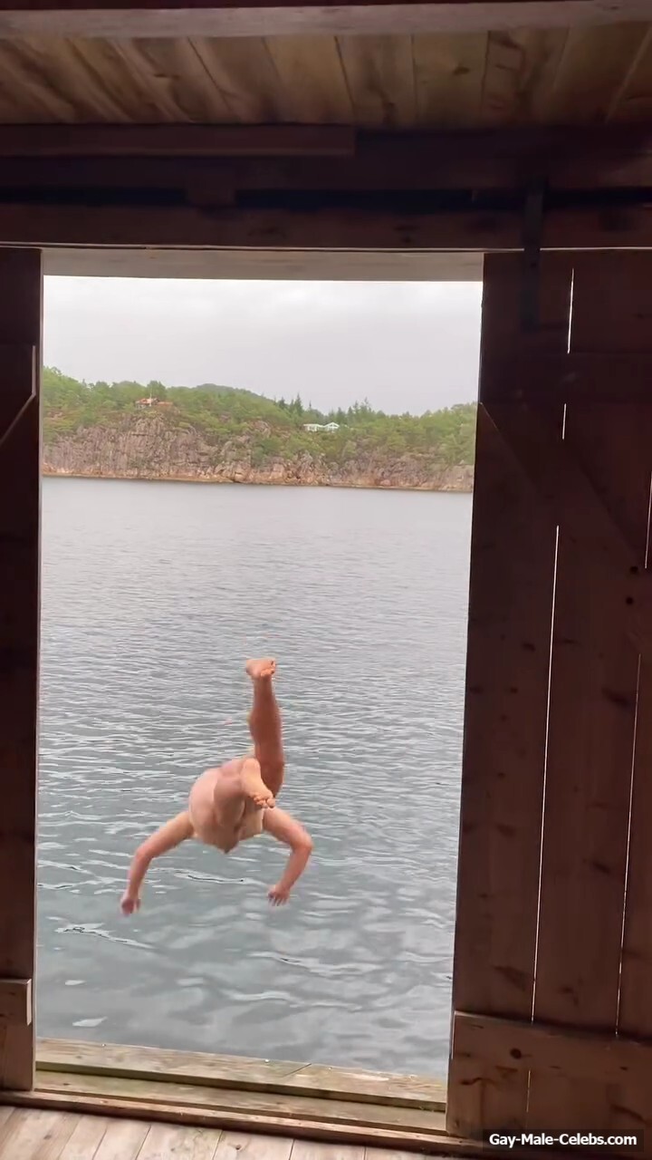 Paul Triller frontal nude