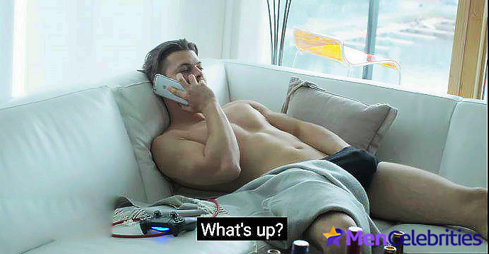 Alex Hogh Andersen jerk off