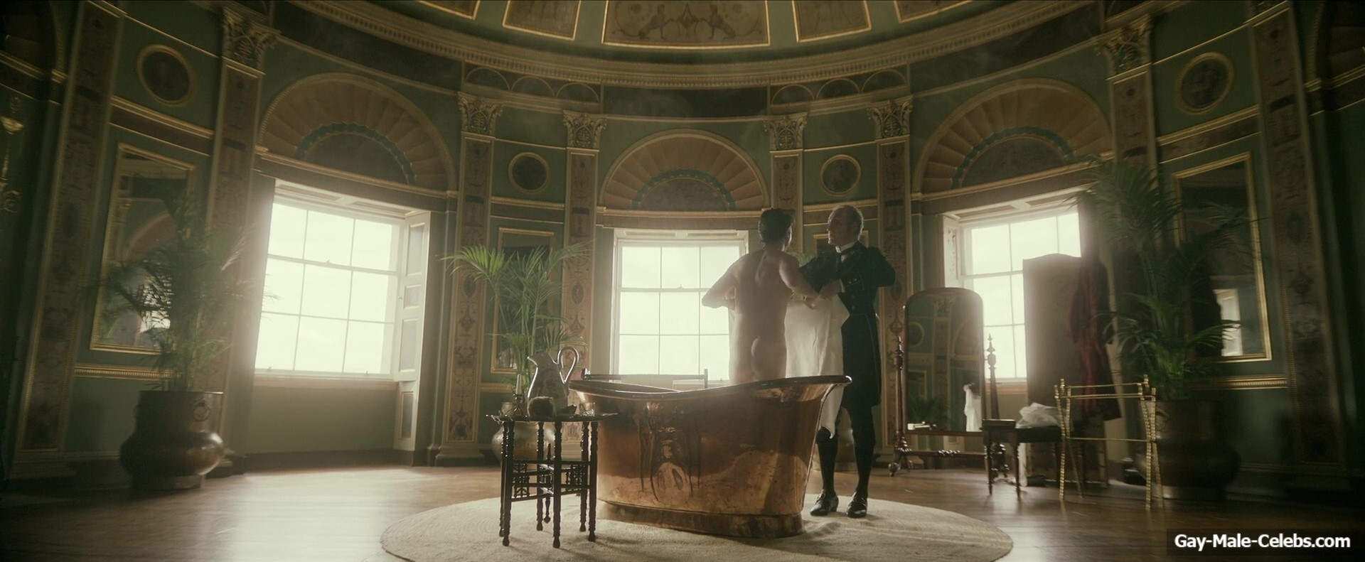 Anthony Boyle nudity