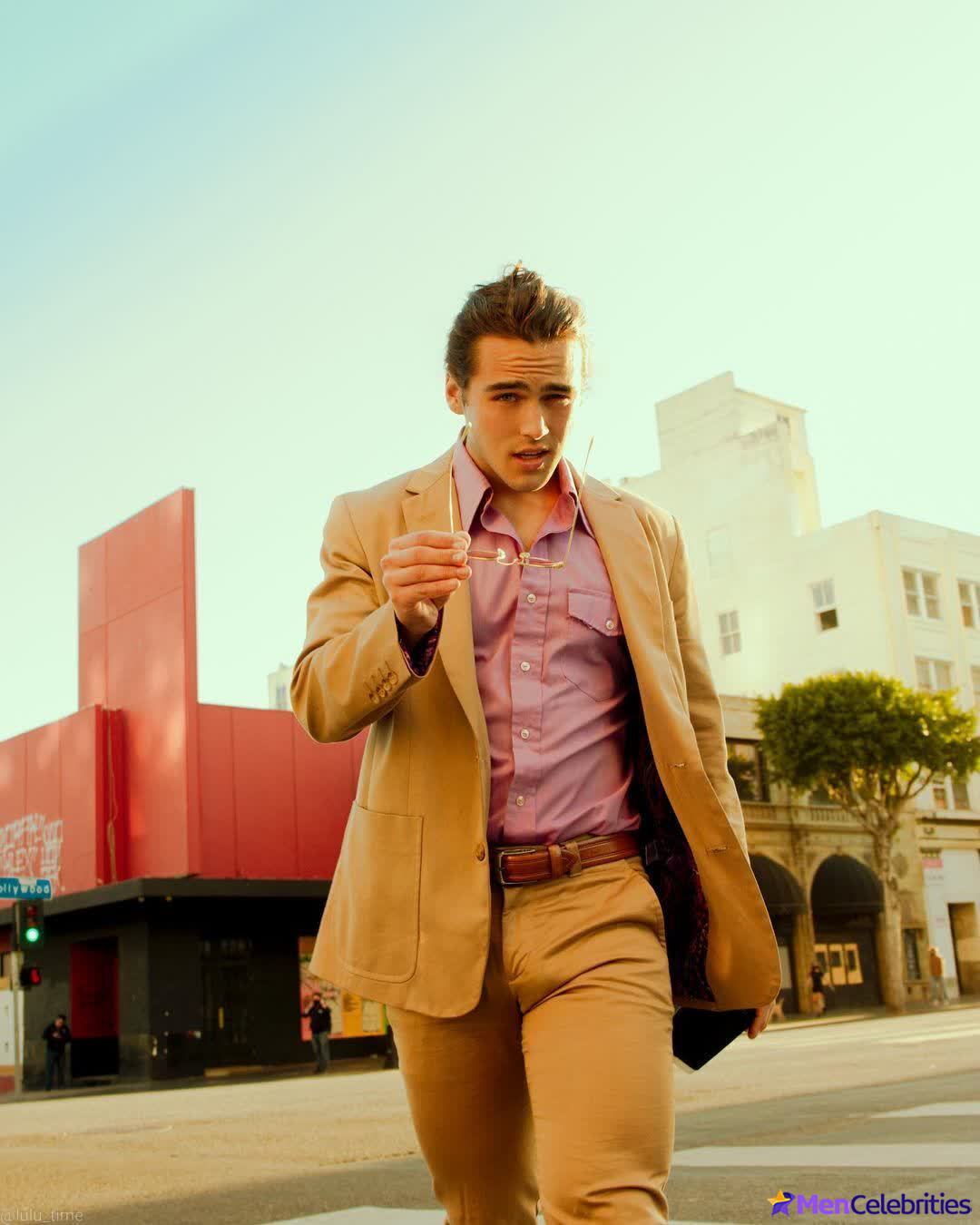 Charlie Gillespie nude collection