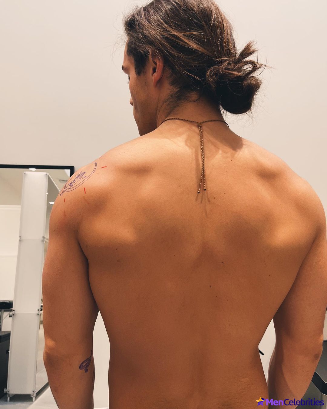 Charlie Gillespie nude collection