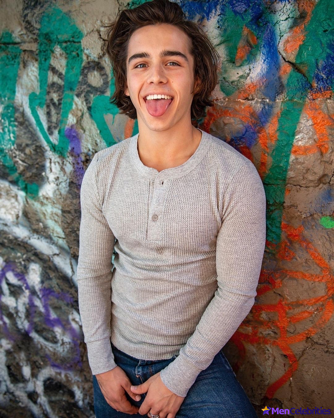 Charlie Gillespie nude collection