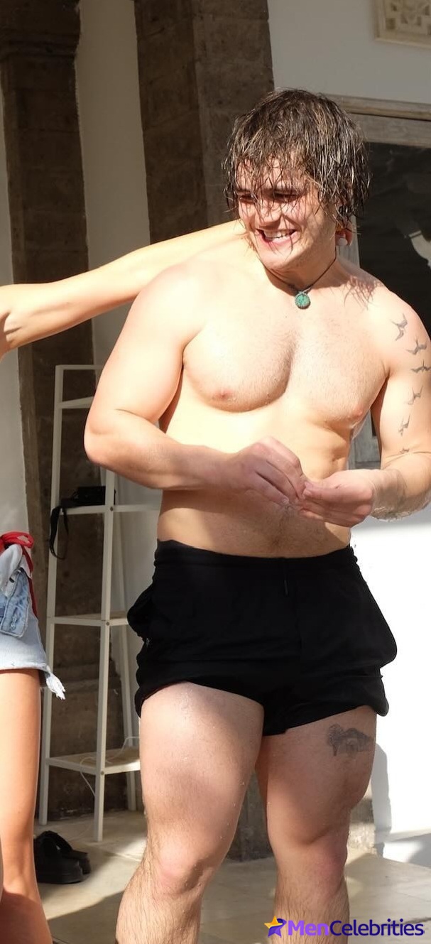 Charlie Gillespie nude collection