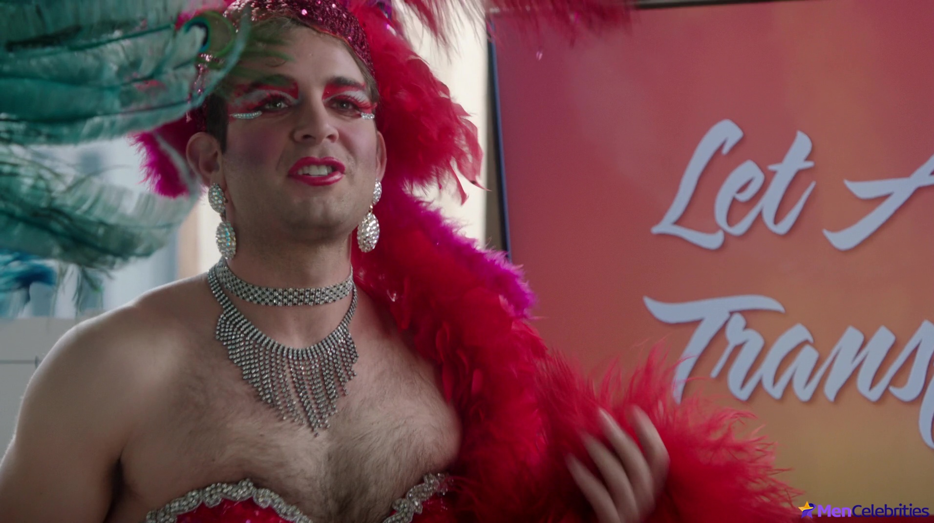 Hamish Linklater in The Crazy Ones