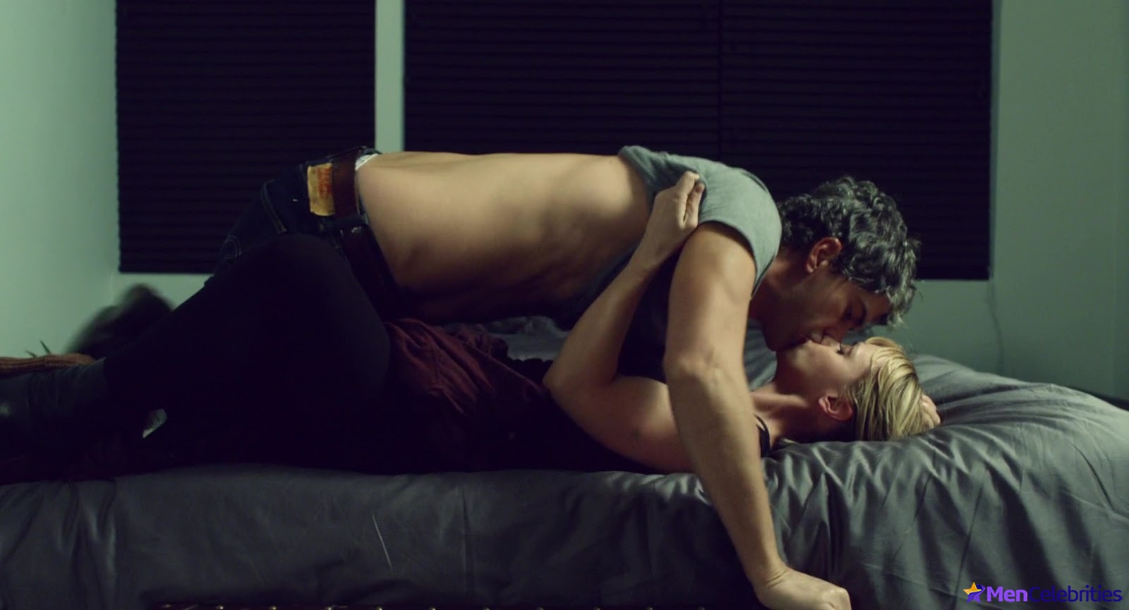 Hamish Linklater in 10 Things We Should Do Before We Break Up