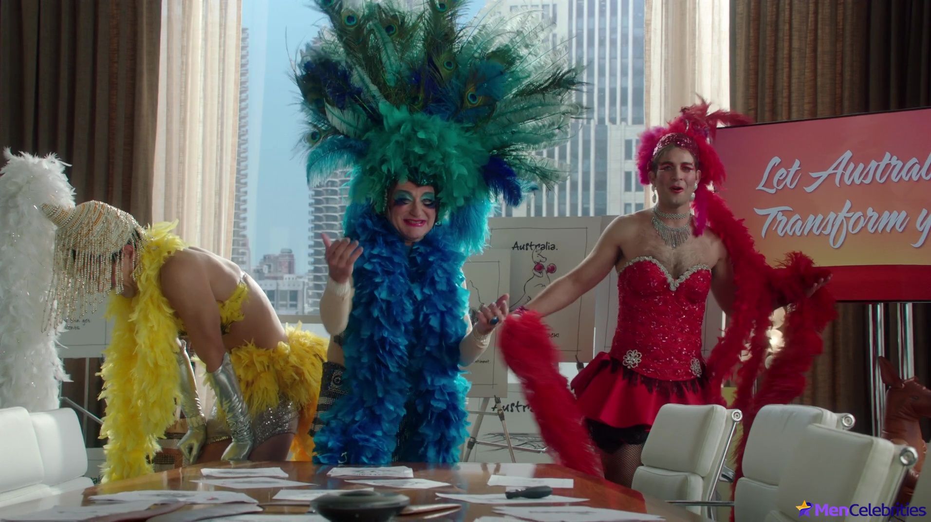 Hamish Linklater in The Crazy Ones