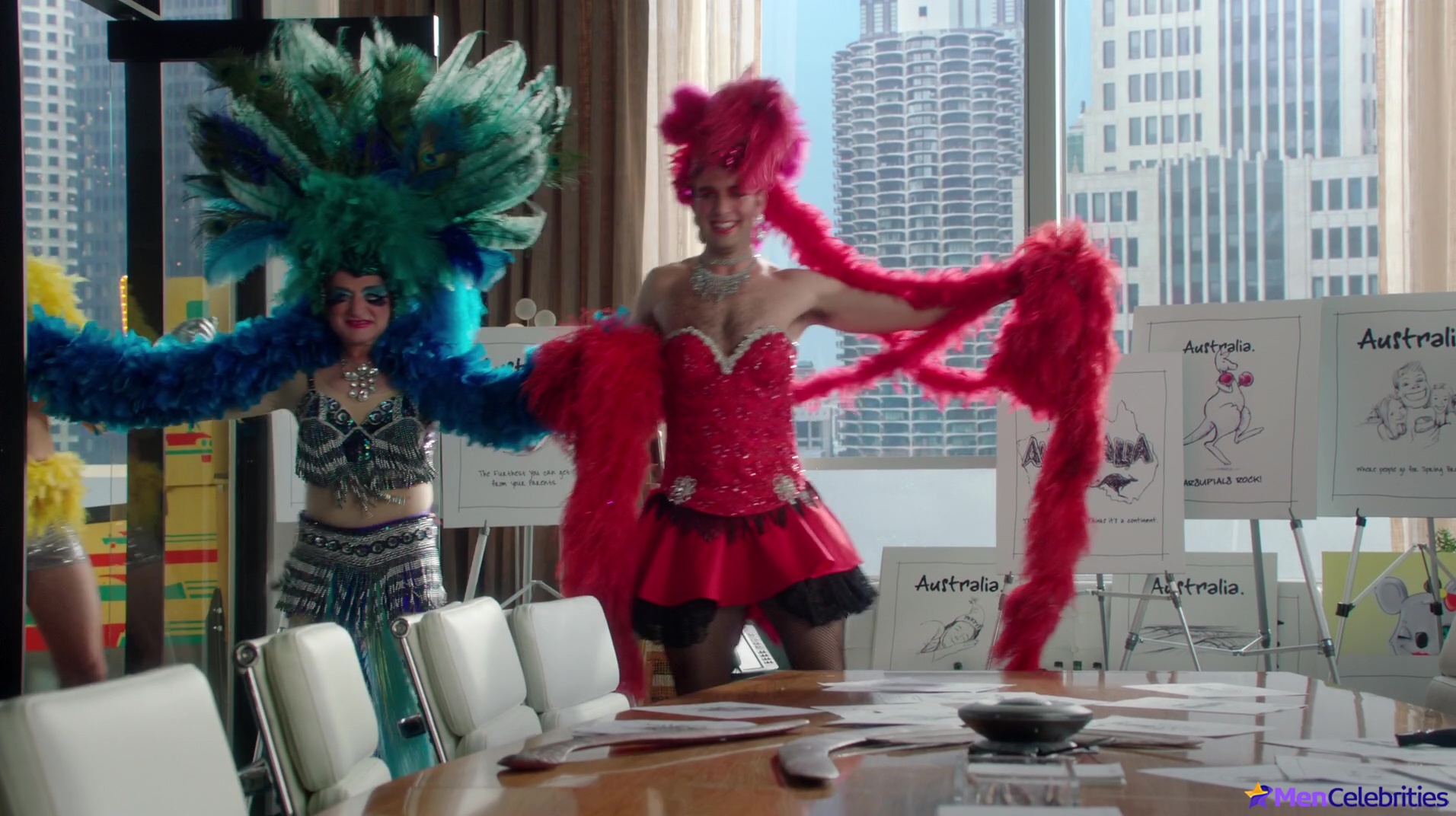 Hamish Linklater in The Crazy Ones