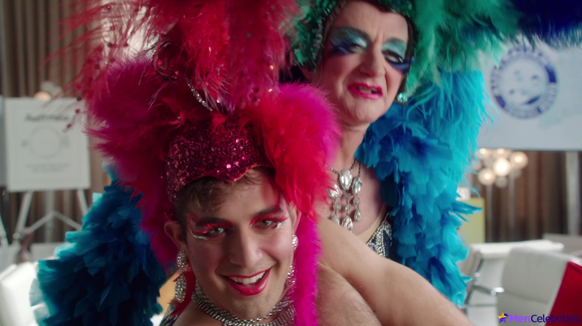 Hamish Linklater in The Crazy Ones