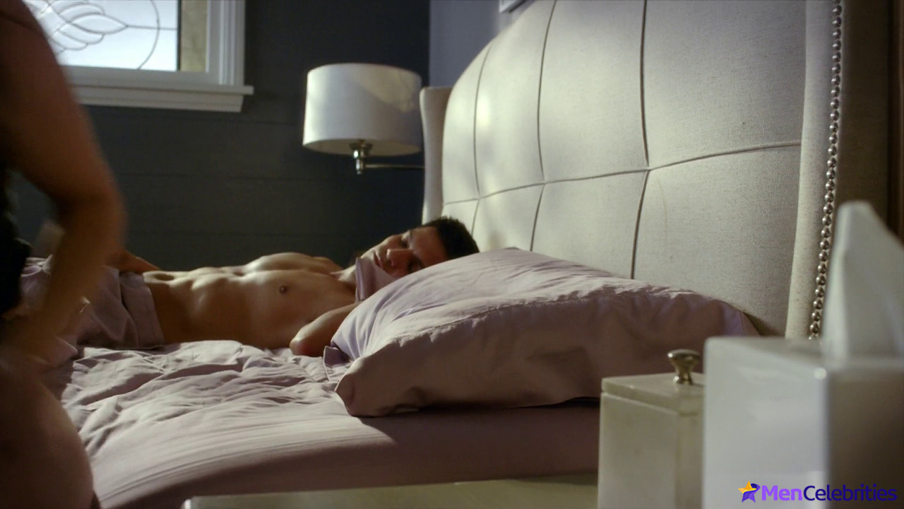 Nicholas Gonzalez sexy