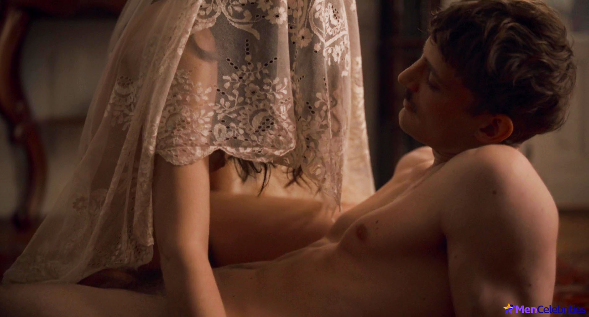 Niels Schneider naked