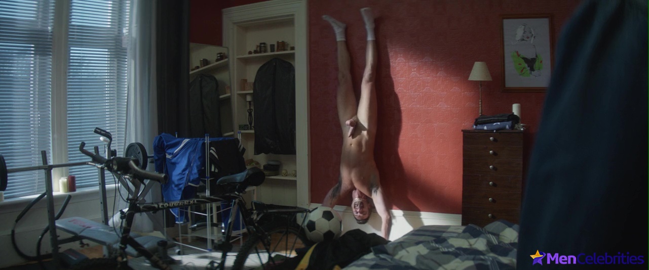 Stuart Martin frontal nude