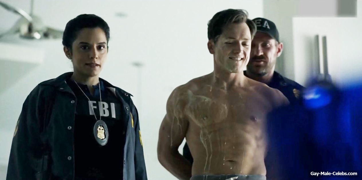 Taron Egerton muscle