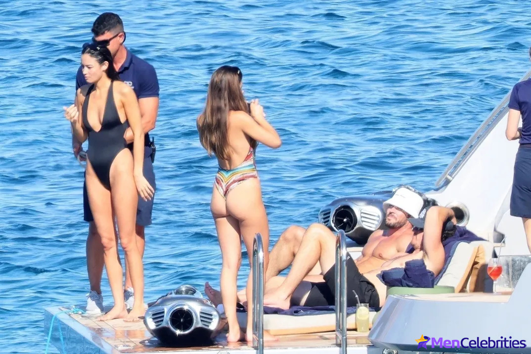 hollywood men shirtless