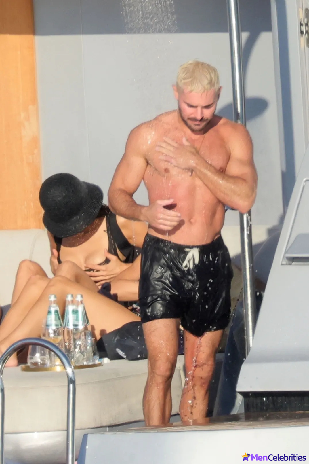 Zac Efron bulge