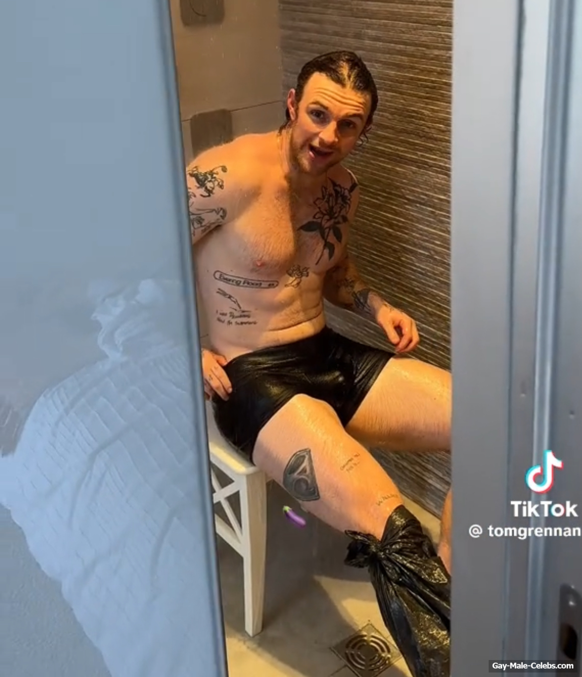 Tom Grennan wet underwear