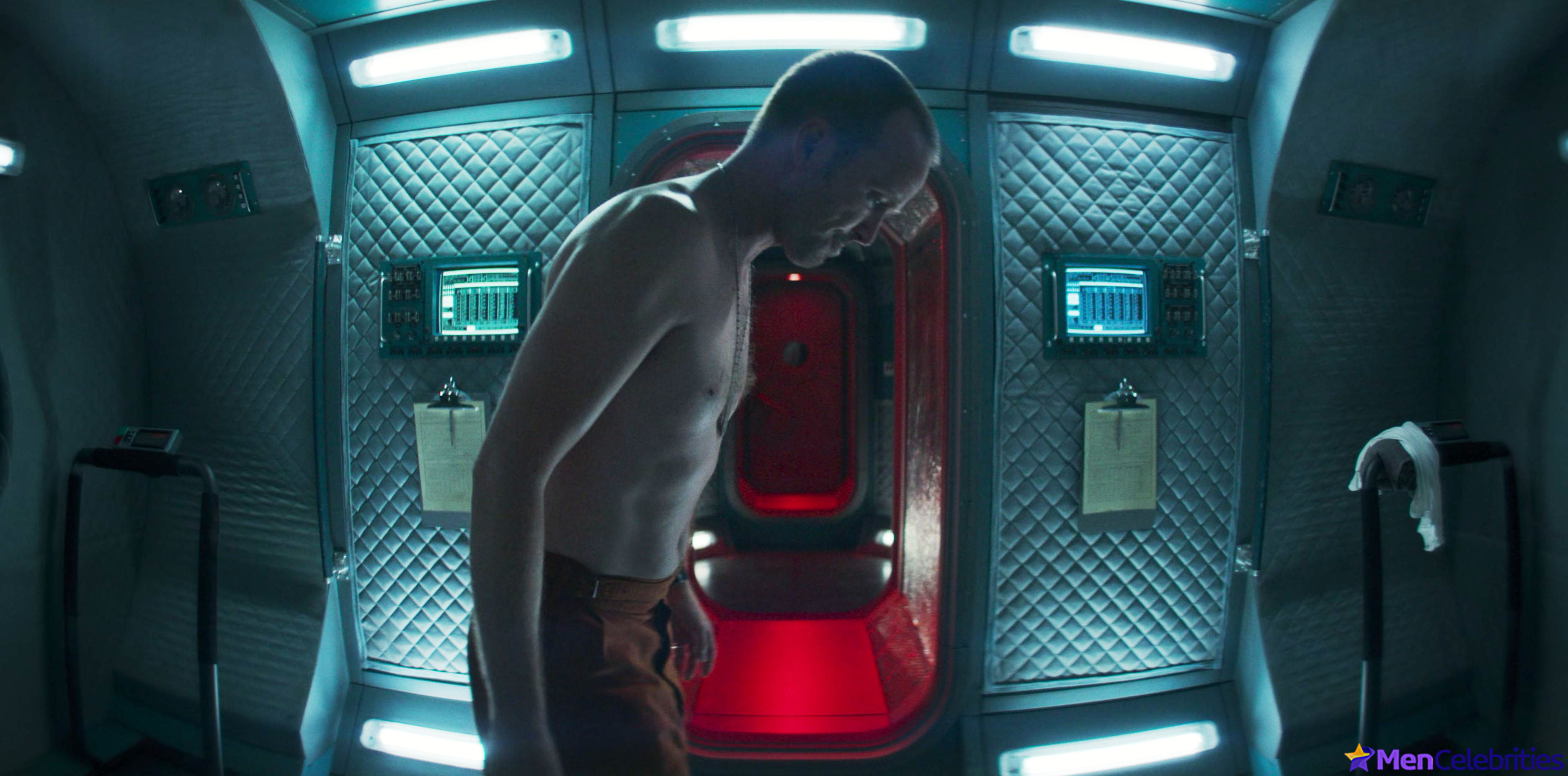 Aaron Paul nude scenes