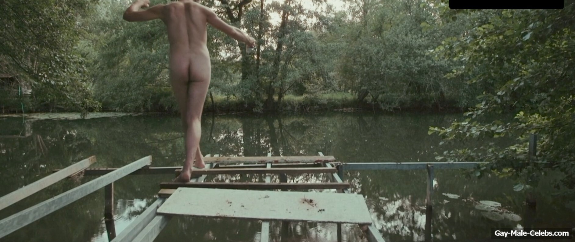 Alexander Peiler nudity