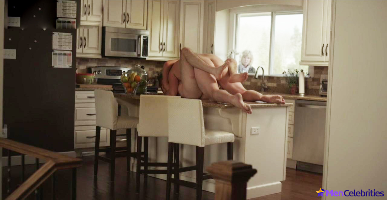 Thom Payne nude in Sex Violence