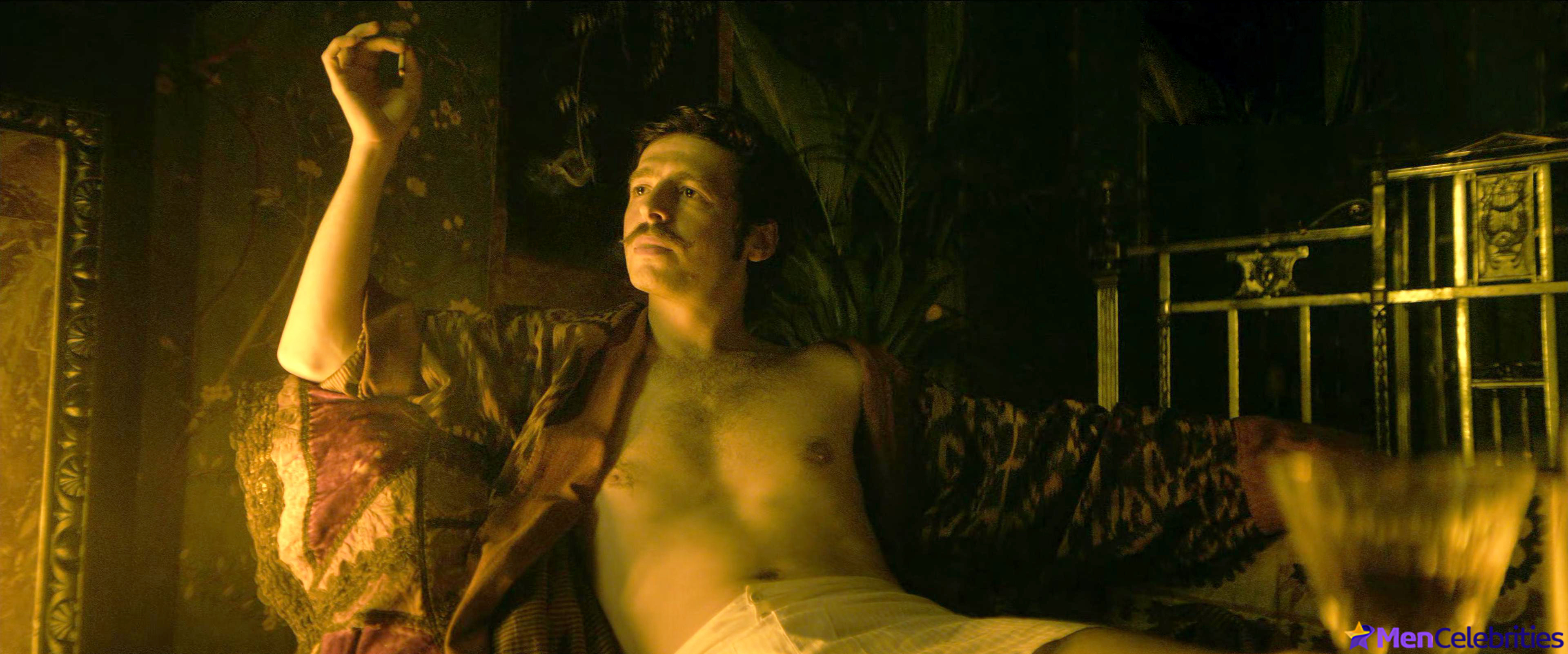 Anthony Boyle frontal nude and nsfw pics