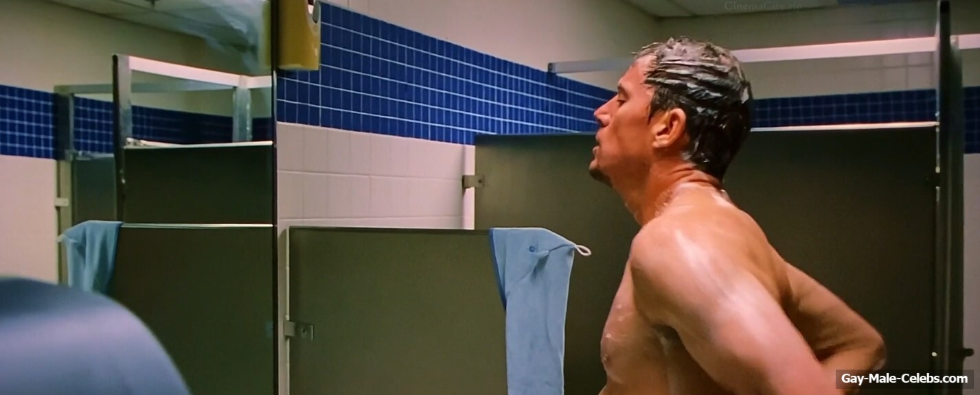 Channing Tatum nude in Roofman