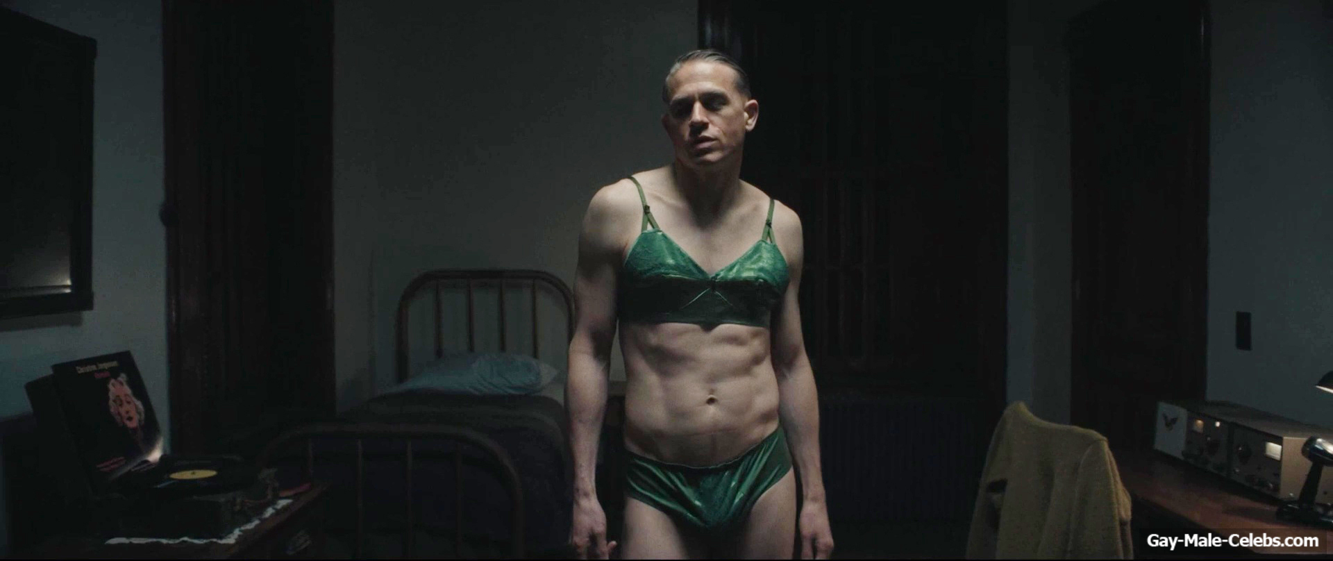 Charlie Hunnam big dick bulge