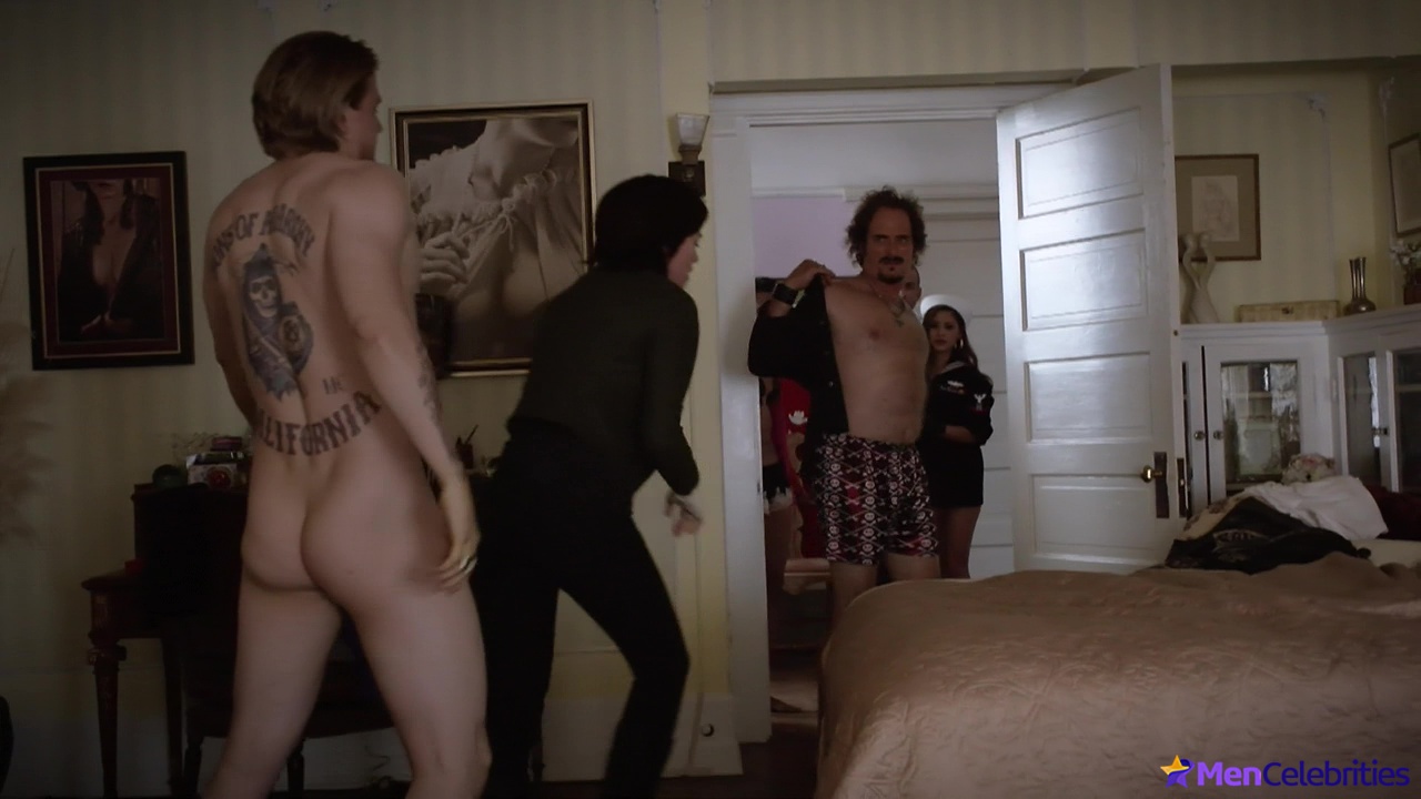 Charlie Hunnam gay scenes