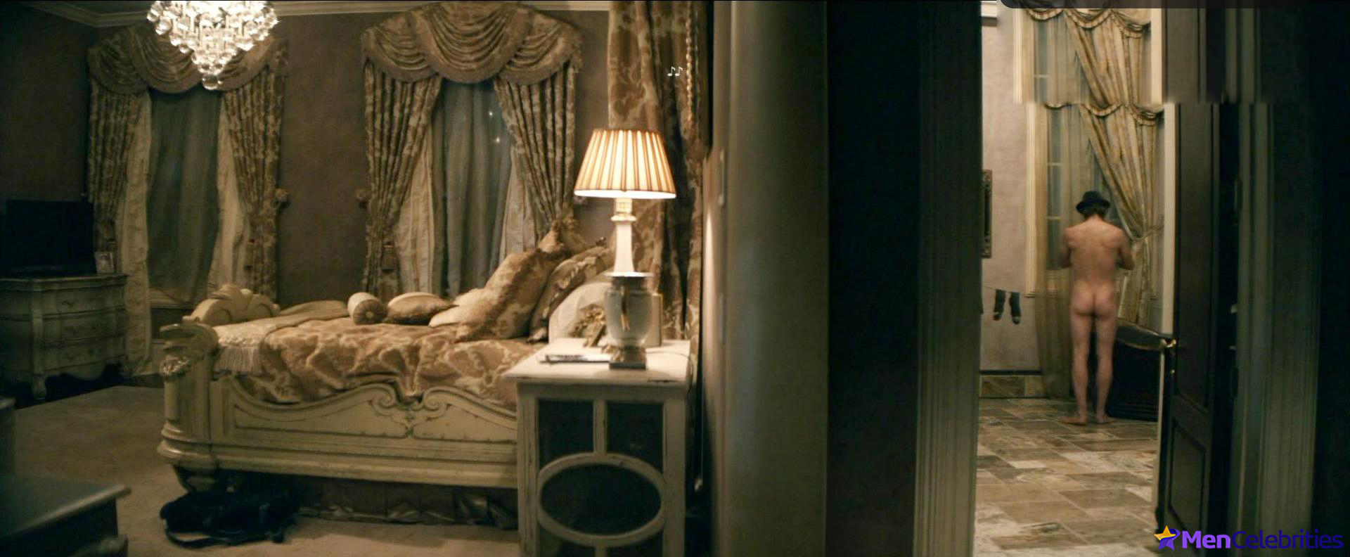 Charlie Hunnam exposed