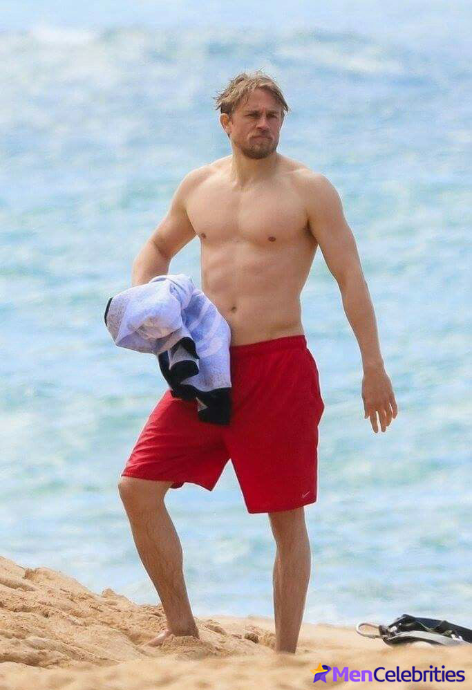 Charlie Hunnam sextape