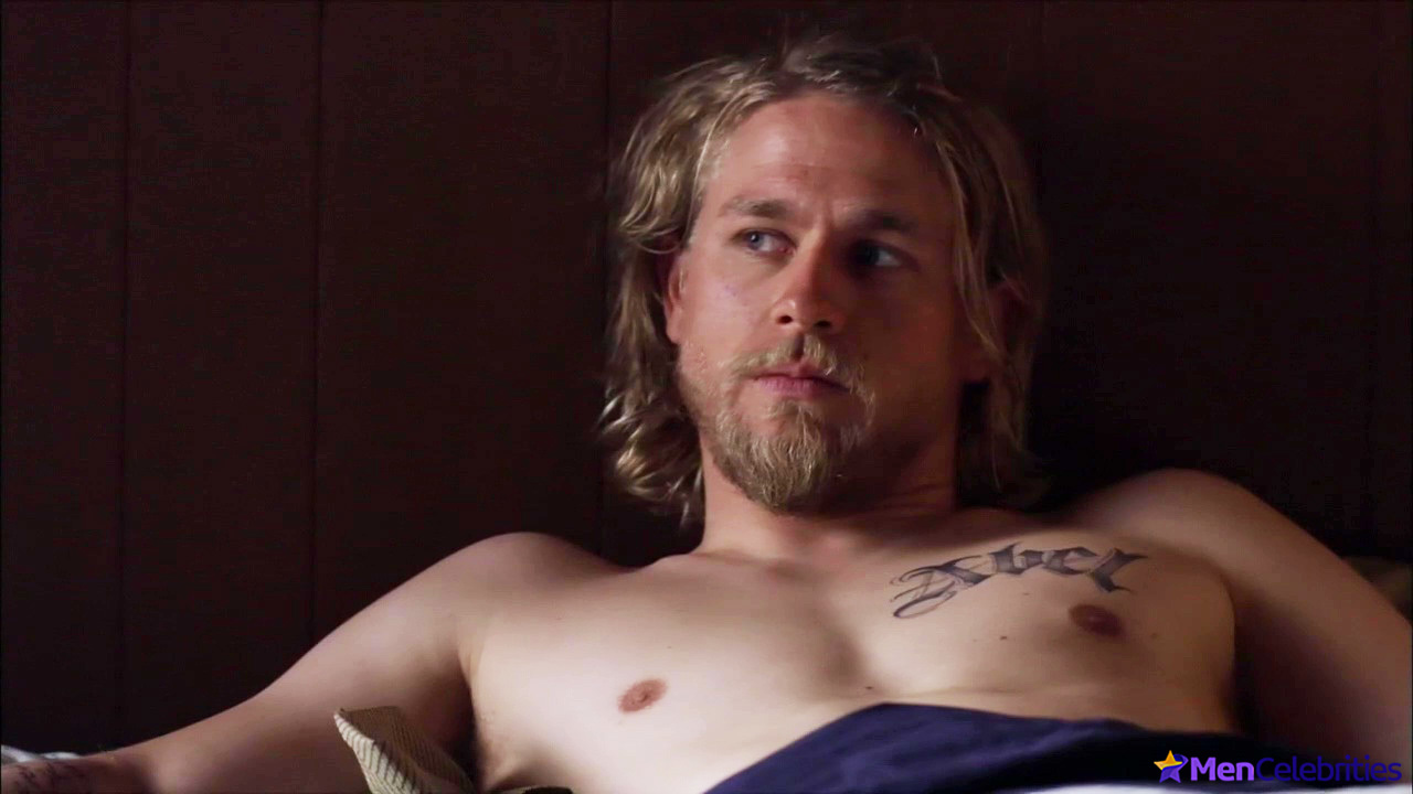 Charlie Hunnam nude movie scenes