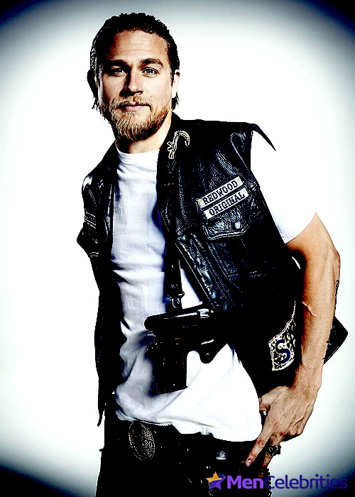 Charlie Hunnam sexy video